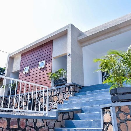 Inzozi Africa House B&B-Gishushu Кигали Экстерьер фото